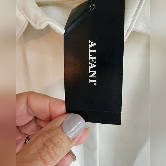 Alfani Cream Pleather Dress NWT Sz Medium - Picture 3 of 9